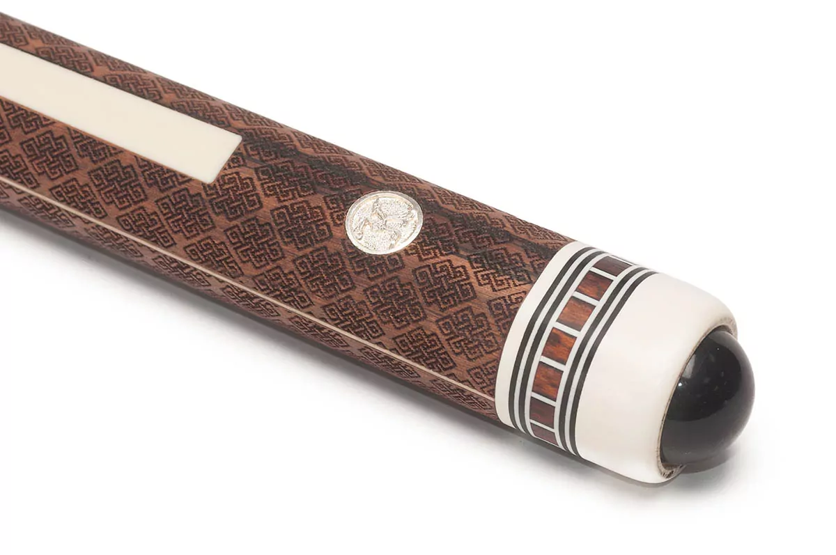 Кий Классика Элит 31 запил, с гравировкой, Пламенный эбен, Черный граб,Граб. — изображение 2