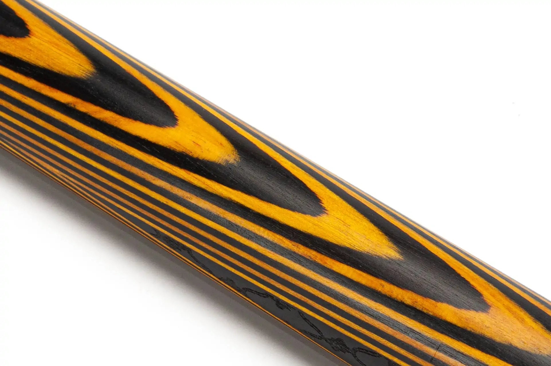 Кий Классика Элит 31 запил с лаз. гравировкой, Черный граб, Лимонник, Граб — изображение 3